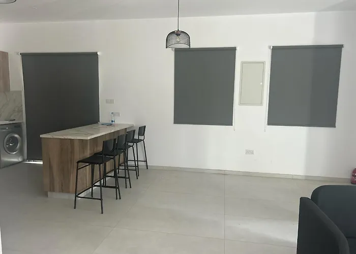 - Sleeps 6 - Near Local Attractions Vila